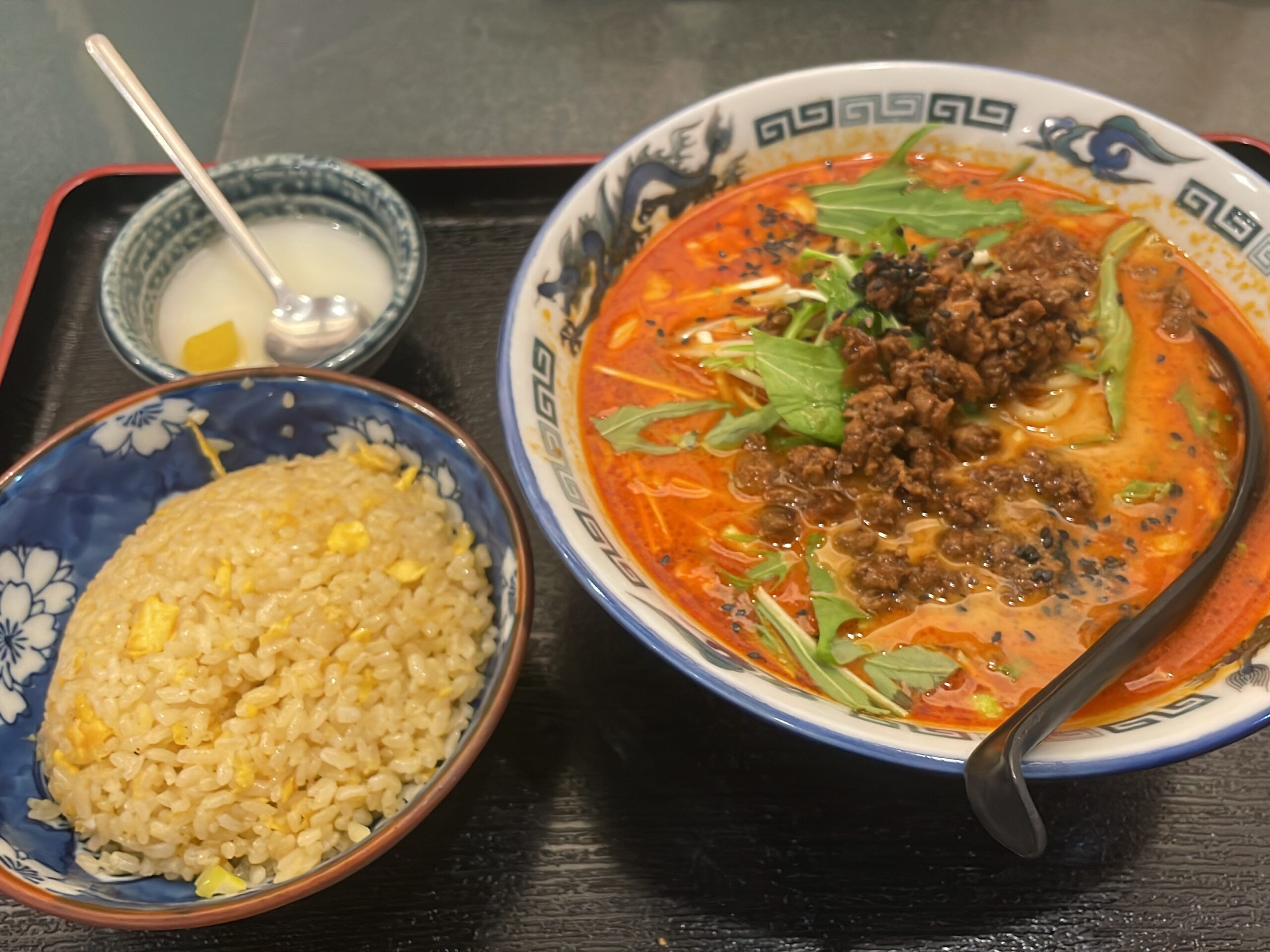カロリーが高そうな担々麺